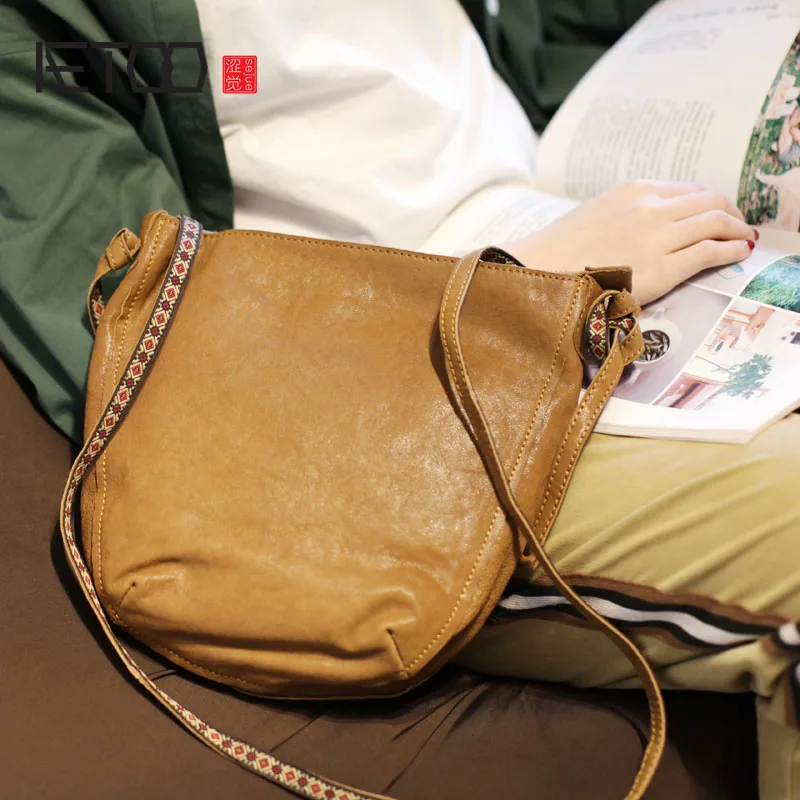 AETOO новая женская сумка Корейская версия дикого искусства ретро мягкая кожаная сумка на плечо маленькая сумка из овчины сумка-мессенджер - Цвет: 1