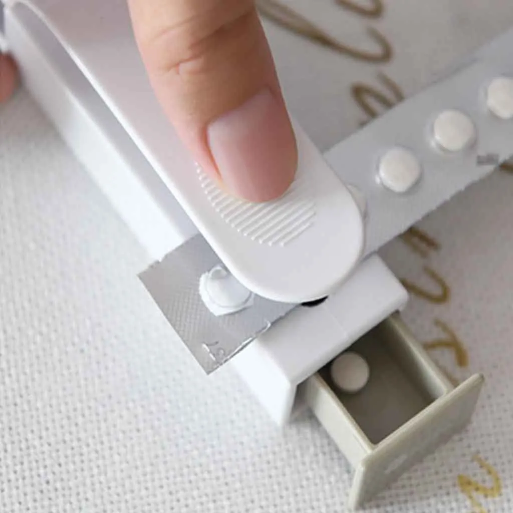

Tablet Dispenser Portable Pill Remover Blister Pack Popper Arthritis Sore Hand Tablet Dispenser for arthritic or sore han#524y45