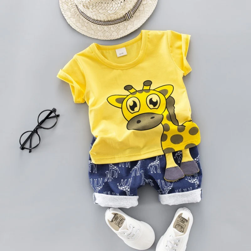 Летняя повседневная одежда для маленьких мальчиков комплект одежды из 2 предметов с рисунком жирафа, с короткими рукавами и штанами, От 0 до 4 лет
