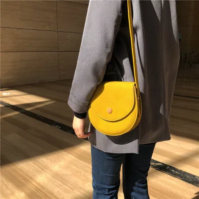

Women Totes Bag Fashion Circular Leather Retro Brand Ring Handbag For Girl Small Round Lady Shoulder Messenger Bags Brown yellow
