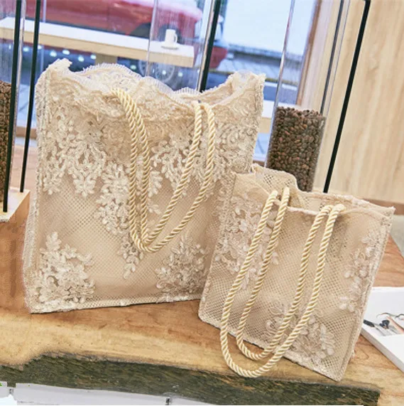 

Lace jewelry bag female 2018 new fashion shopping bag embroidery wild is very good looking