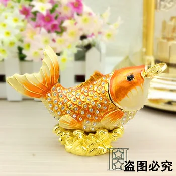 

European painting crafts, metal crafts Fish with a coins in its mouth, table decorations Home Furnishing gifts (A394)
