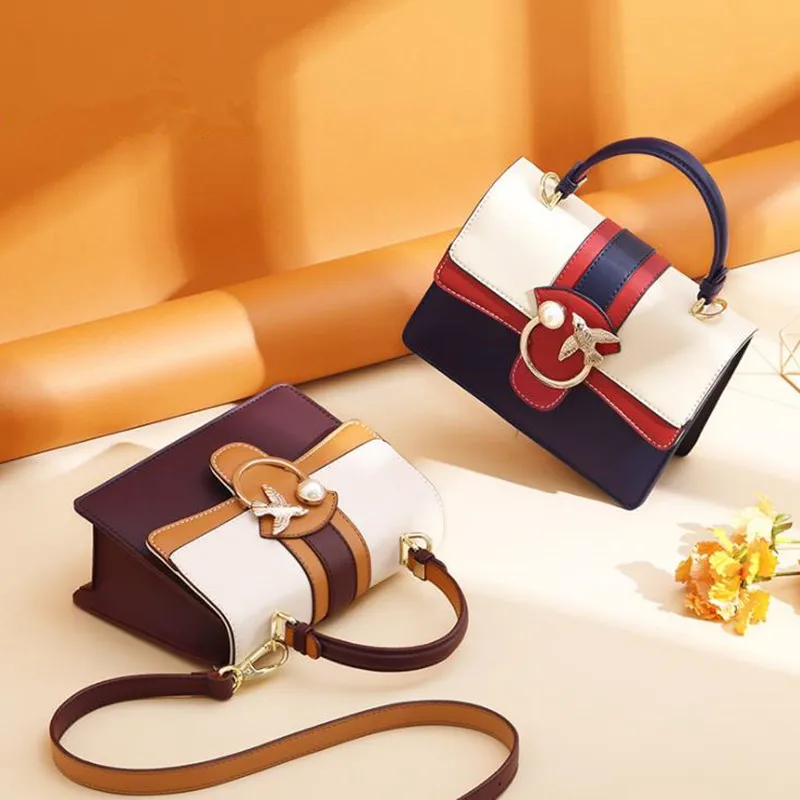 

2018 new autumn Korean version of the simple wild fashion Messenger bag handbag shoulder bag port wind texture small square bags