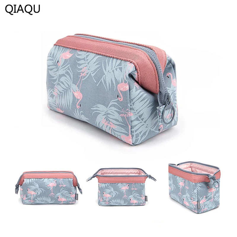  QIAQU 2017 Fashion Flamingo Feather Pattern Polyester Travel Cosmetic Bag zipper Elegant Drum Wash 