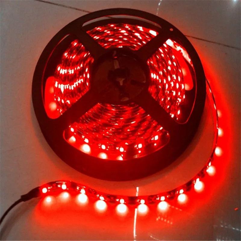 Один рулон 300SMD клейкая Светодиодная лента 3528 5 м гибкая Водонепроницаемая DC 12V