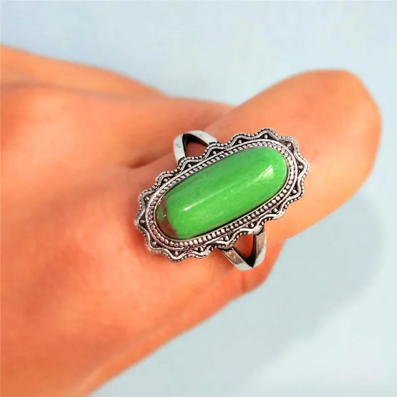 JUNXIN Boho Green Stone Big Rectangle Rings For Women Men Antique Silver Metal Female Male Cocktail Ring Vintage Indian Jewelry