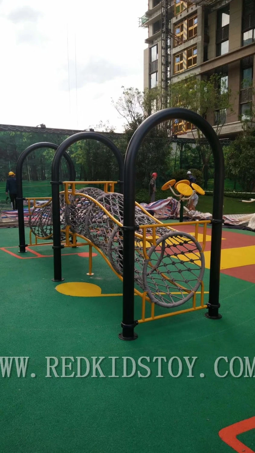 playground rope tunnel