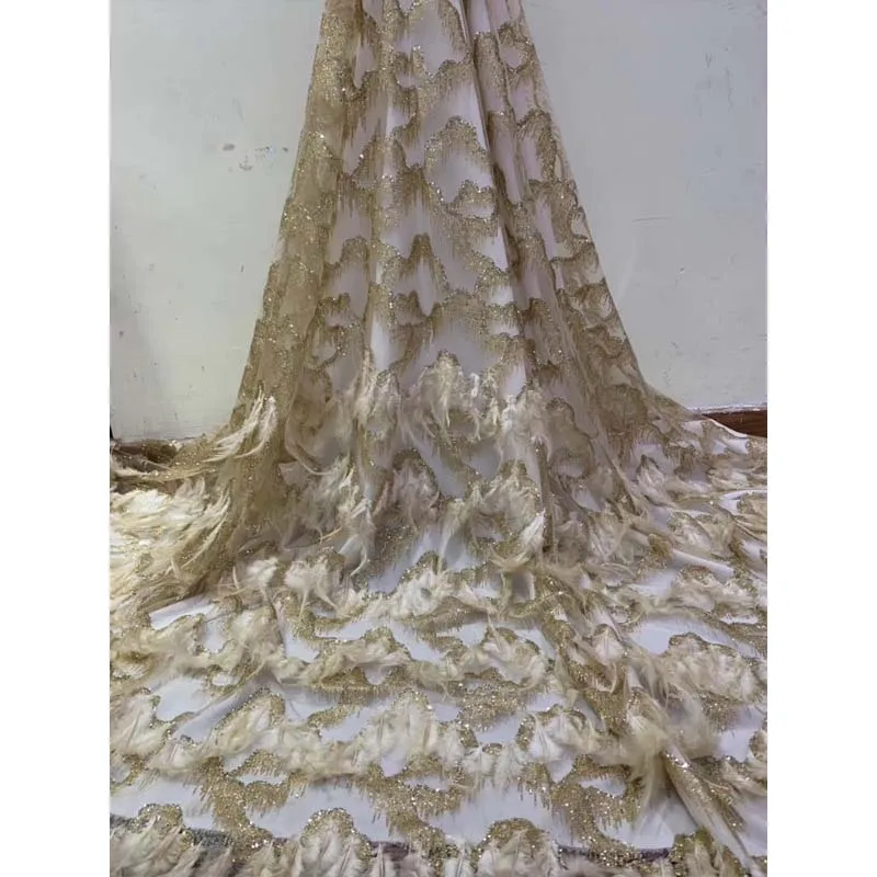 

Hot sales 2019latest Hand made beaded lace Fabrics African Animal feathers lace for Wedding/party Dresses NX8e5c Wine