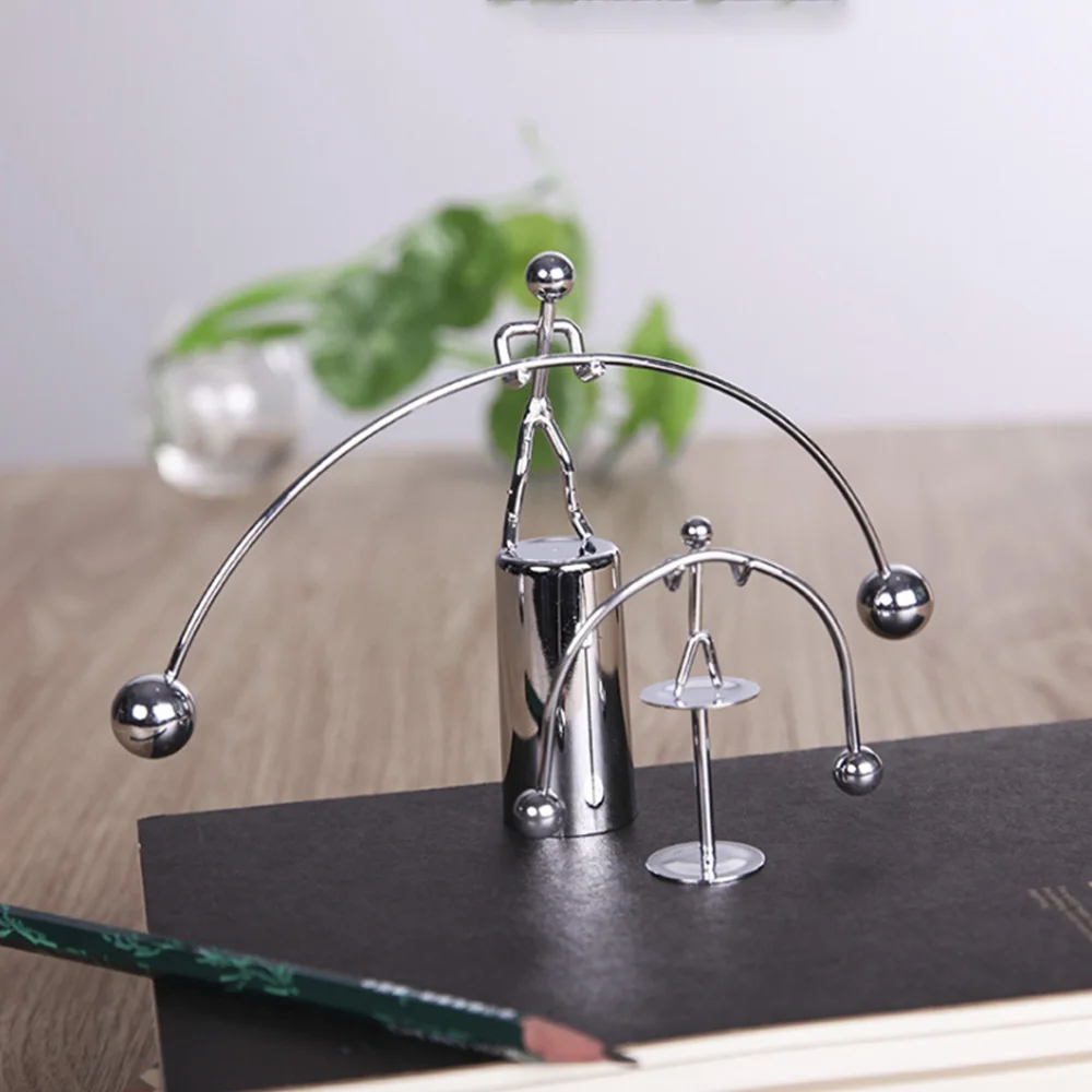 

1 Piece New Balance Ball Swing Weight Iron Man Weightlifting Small Man Fun Gags Joke Toys Pendulum Metal