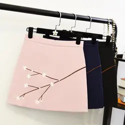 Летняя Цветочная вышивка изысканный мини-юбка Для женщин прямой короткий корейский Костюмы Высокая Талия посылка бедра женский, черный