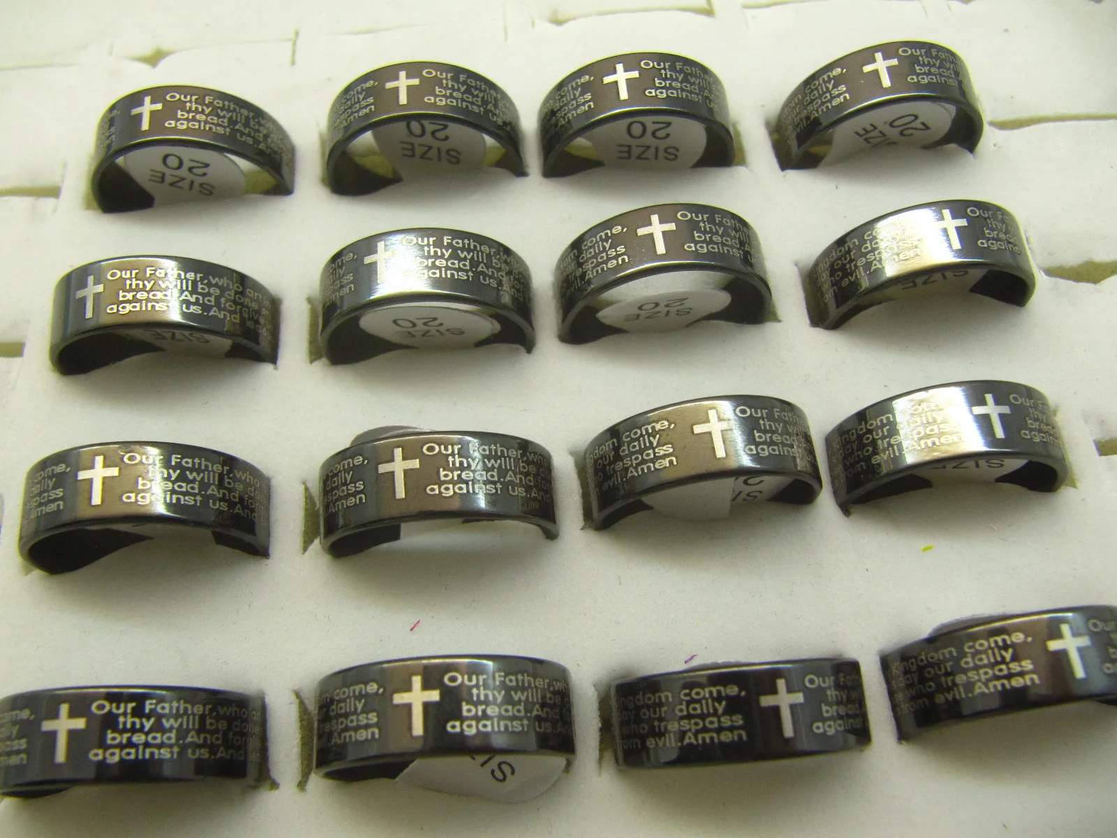 24 шт смешанный стиль унисекс черный Библейский крест кольцо ...