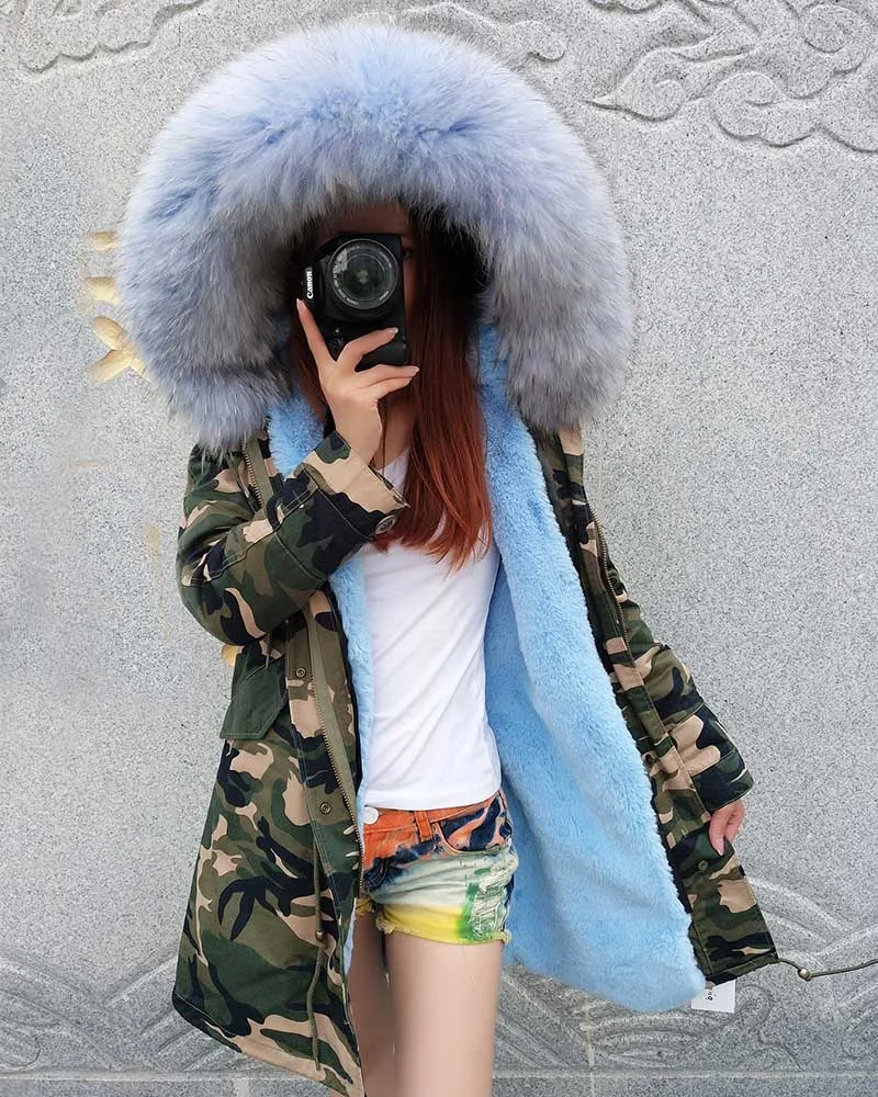 Зимнее пальто Женская длинная модная теплая куртка в европейском стиле парка с капюшоном и воротником из натурального меха енота съемная меховая подкладка - Цвет: Cskyblue fur btips