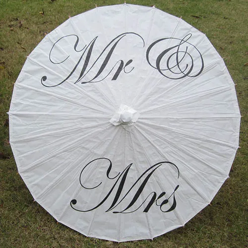 FEESTIGO только что женился Mr& Mrs ручной работы цветная бумага Свадебный зонтик Фото Оформление студии спасибо Свадебные сувениры - Цвет: MrMrs