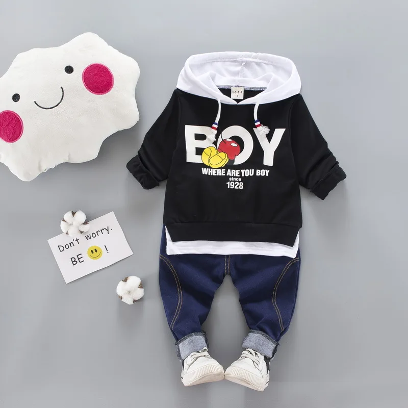 

In stock,1.4 yrs,children boy clothes,2017 spring autumn fashion cartoon mickey jacket coat+ pants 2 pcs suit.free shipping