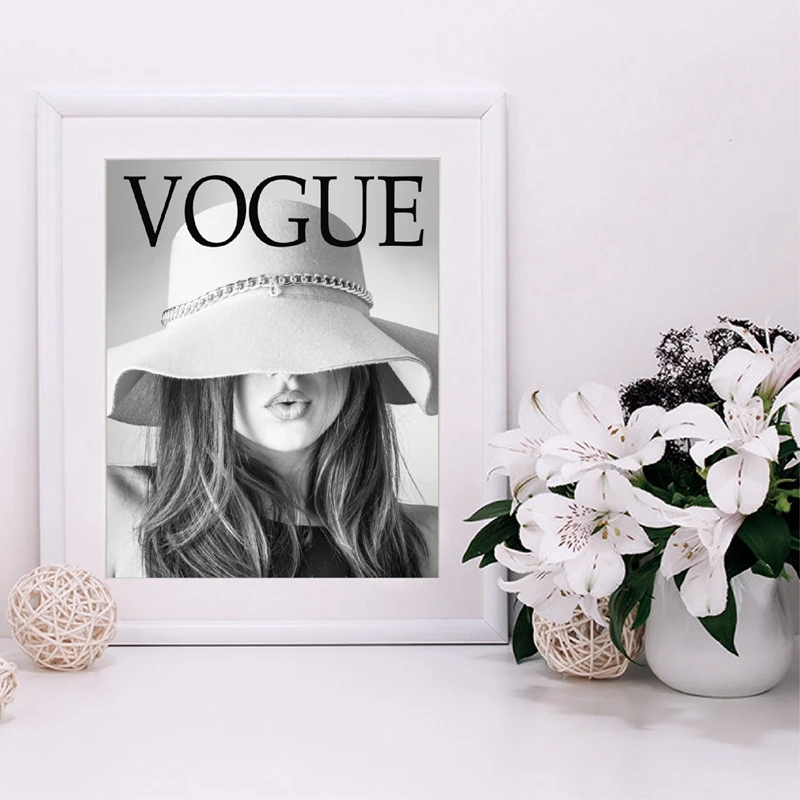 

Vogue Poster Woman With Sexy Lips Fashion Prints , Black And White Vogue Canvas Painting Wall Picture Home Room Modern Decor