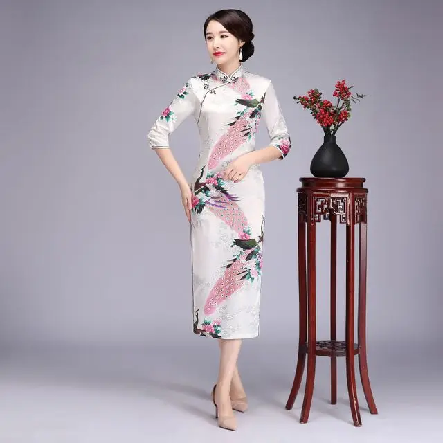 white Плюс Размер 6XL китайское традиционное Чонсам длинное Qipao сексапильное пушистое тонкое платье для общения с половинным рукавом винтажное женское длинное платье - Цвет: white