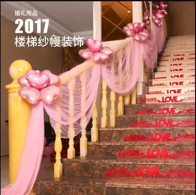 Wedding accessories bridal chamber decorate the wedding stair handrail