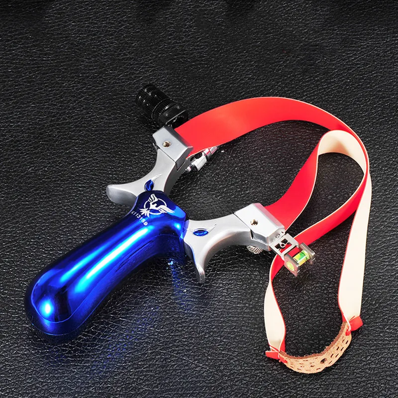 

New slingshot high -end powerful outdoor vigorously flat rubber band precision combat precision aiming night battle catapult