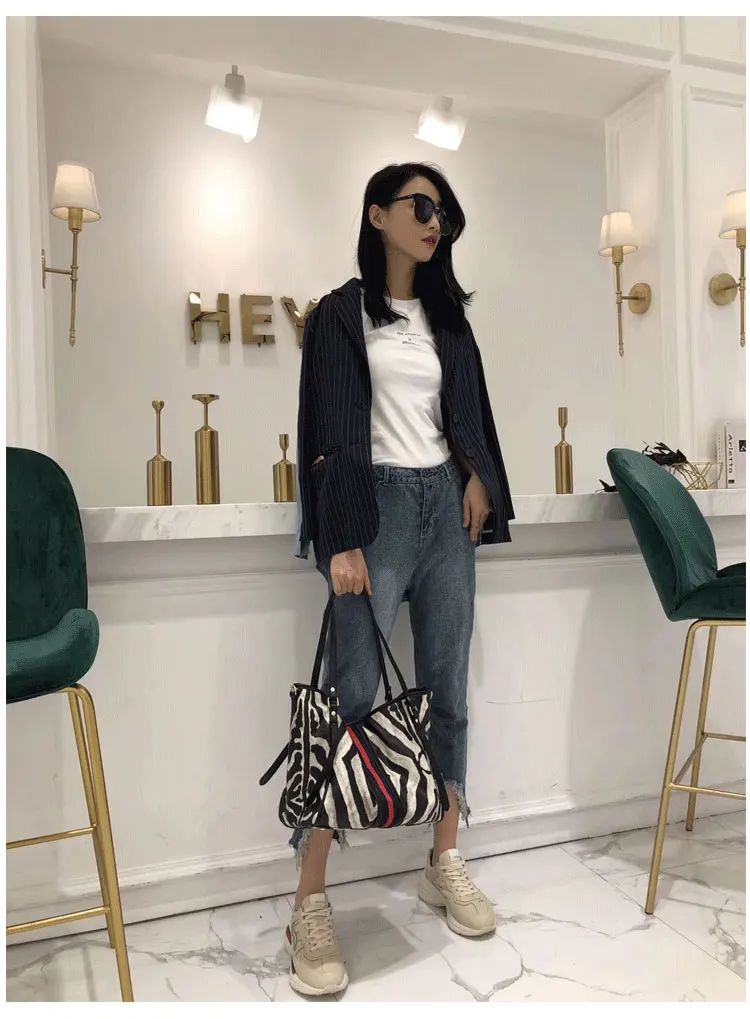 stylish-female-big-handbag-leisure-shoulder-bag-women-black-zebra-grain-large-capacity-pu-leather-bag-for-girls-tote-(3)