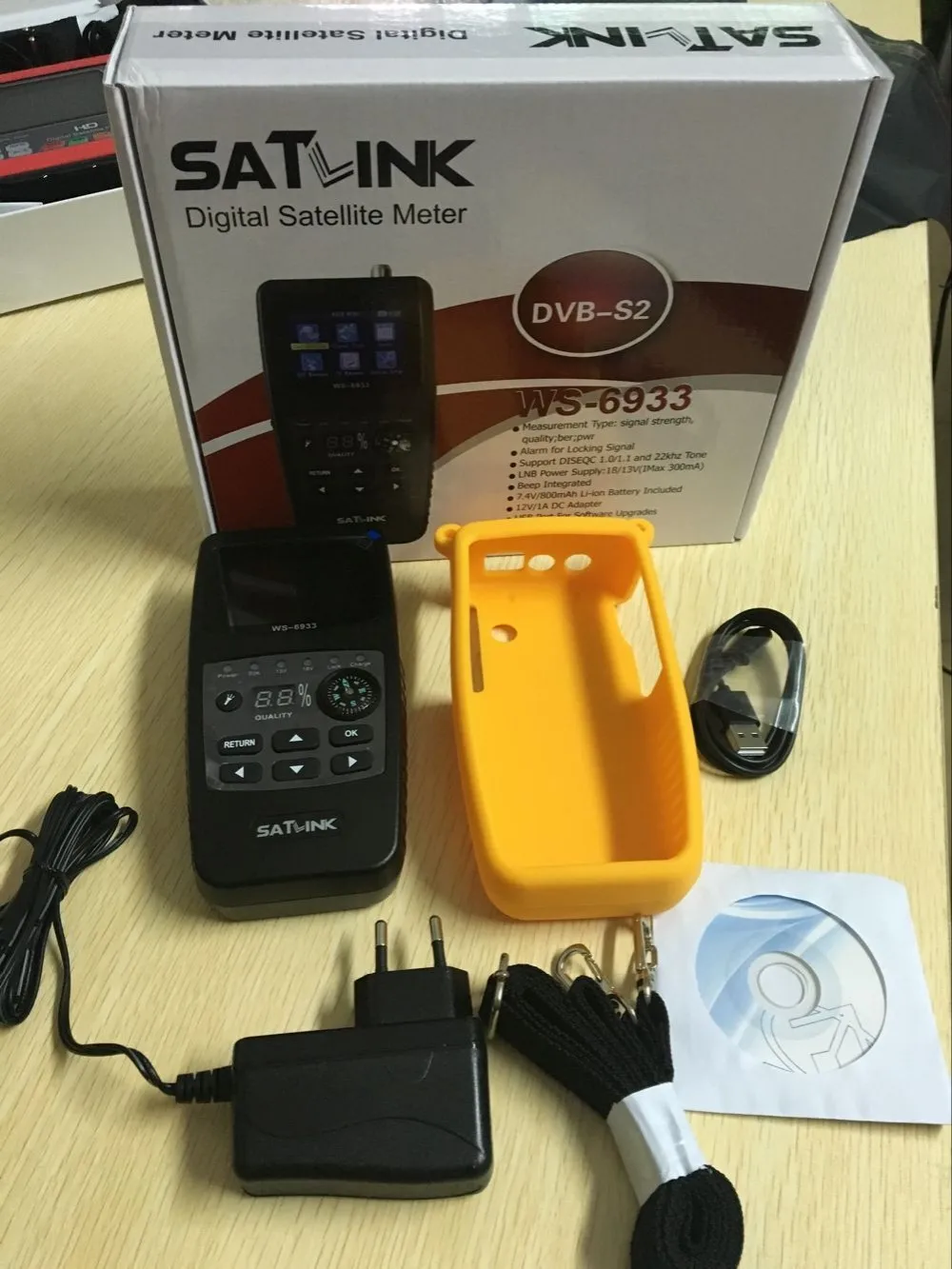 Satlink WS-6933 DVB-S2 FTA C& KU диапазон спутниковый искатель метр Satlink 6933 WS6933 2,1 дюймов ЖК-дисплей силиконовый чехол