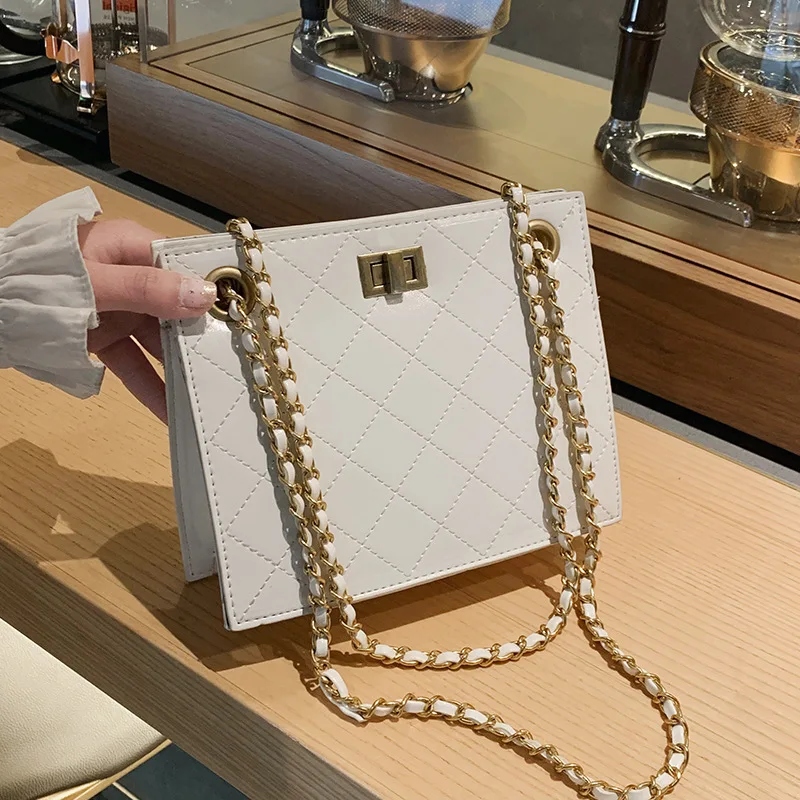 

Small bag female 2019 new wave Korean version of the wild fashion rhombic chain shoulder tote simple Messenger bag
