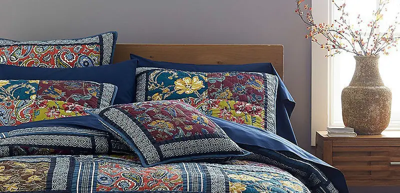 handmade_patchwork_quilt
