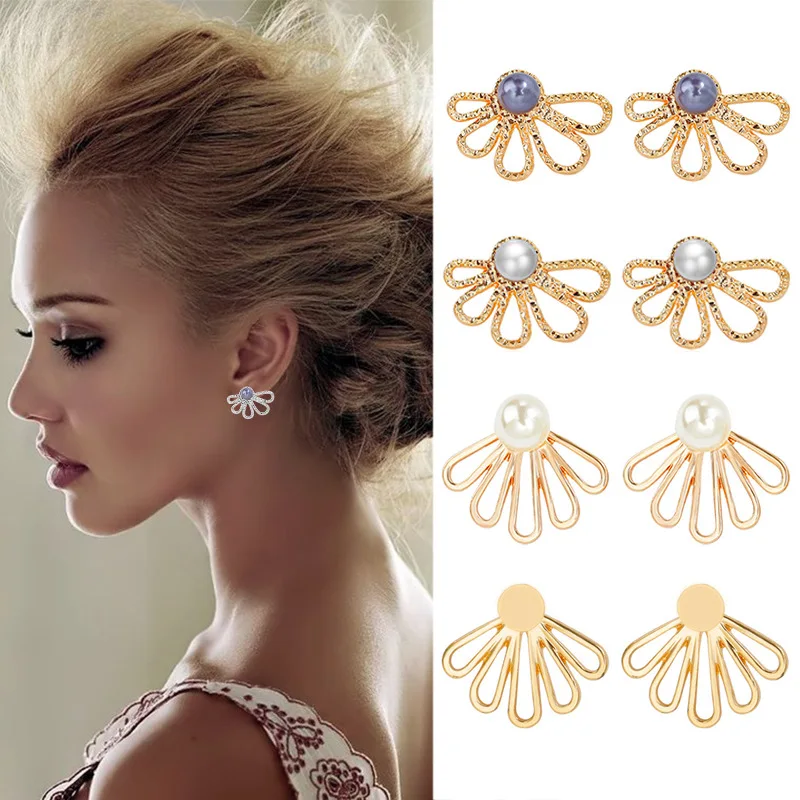 

Openwork Grey Pearl Horseshoe Stud Earrings for Women Simple Earrings Fashion Jewelry Irregular Knocking Pattern Earrings Female