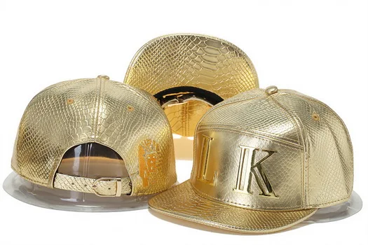 gold bucket hat tyga