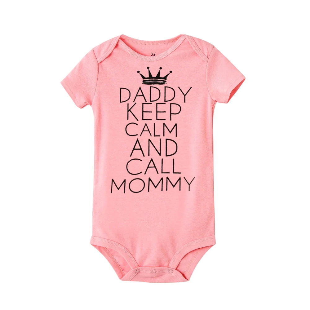 Забавный комбинезон с надписью Daddy Keep Calm and Call Mommy для новорожденных девочек