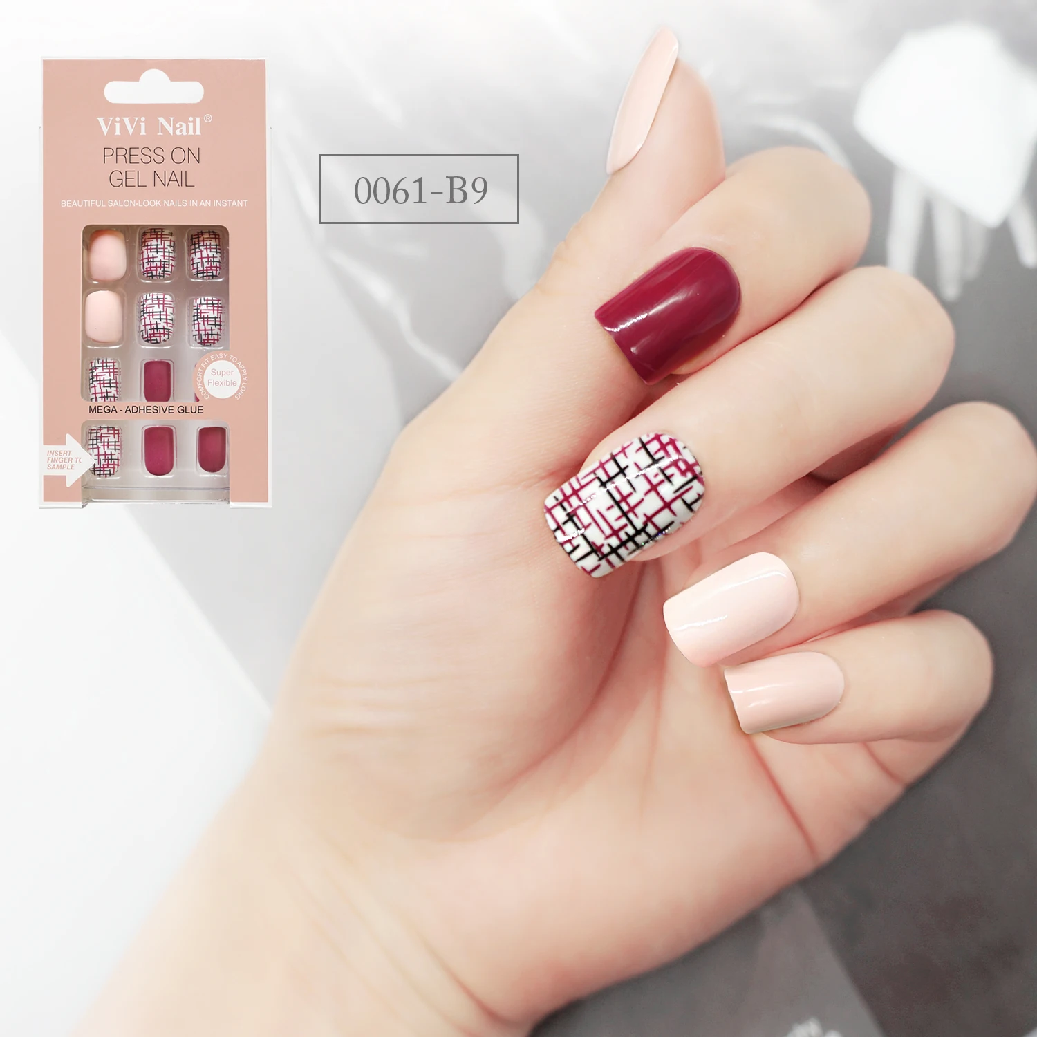 uñas blancas con rosa y dorado uñas blancas con rosa y dorado