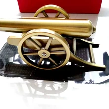 Автомобильные украшения Пулеметчики футбольные сувениры Пулеметчики командная эмблема пулеметная модель креативные поделки для фанатов поставки цинковый сплав