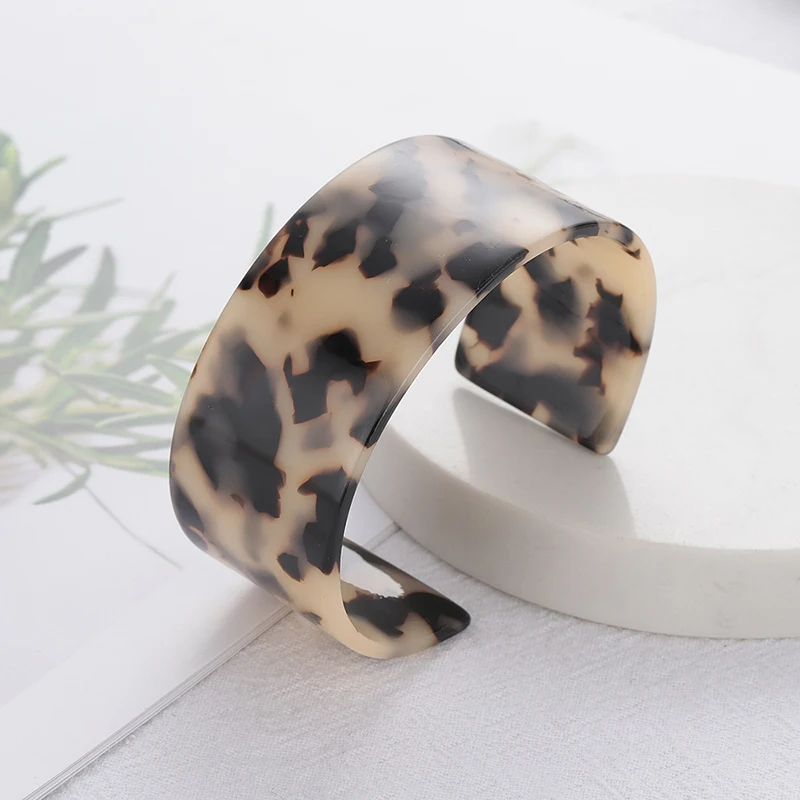 

New Acrylic Big Wide Bangles Multicolor Leopard Colorful Resin Bracelet Retro Style Bangles For Women Acetic Acid Version Bangle