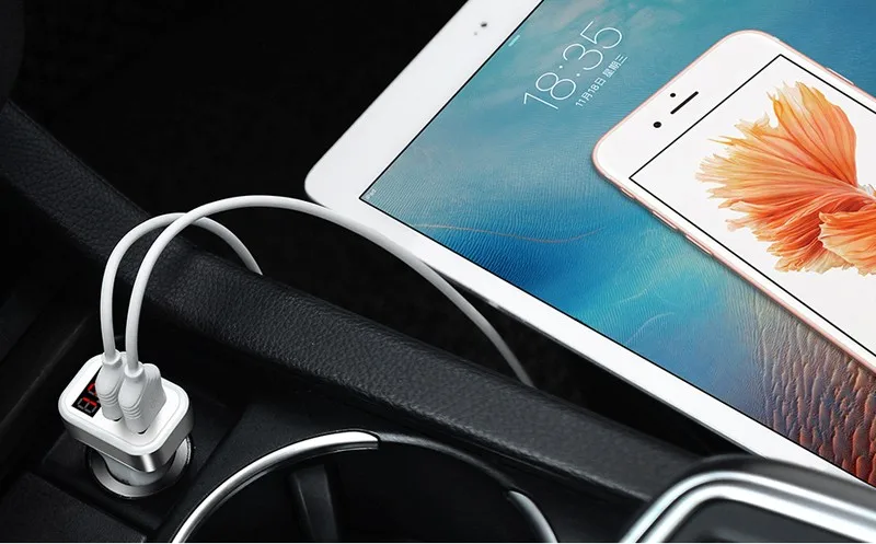 Hoco Автомобильное Зарядное Устройство с цифровой дисплей двойной usb порт для iPhone iPad Samsung Xiaomi Для Зарядки Телефона Адаптер 3.1А Переходник в Прикурку Зарядка для Подзарядки в Авто с Двумя ЮСБ usb и Экраном