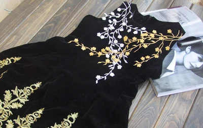 Lace Patch DIY Gold Silver Plum Blossom Embroidery Flower Applique Fabric Stickers Clothes Wedding Decoration Ironable 1Piece