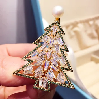 

Hot Charm Pave Cubic Zircon Christmas Tree Brooch Freshwater Pearl Collar Pin For Women New Year Christmas Gift Jewelry