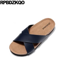 Размер 45 тапочки пляжные шлепанцы без задника с открытыми пальцами синий пробковой подошве на плоской подошве, дизайнерские большие модные коричневые для него и для нее; повседневные мужские сандалии из кожи Летняя обувь на открытом воздухе 46