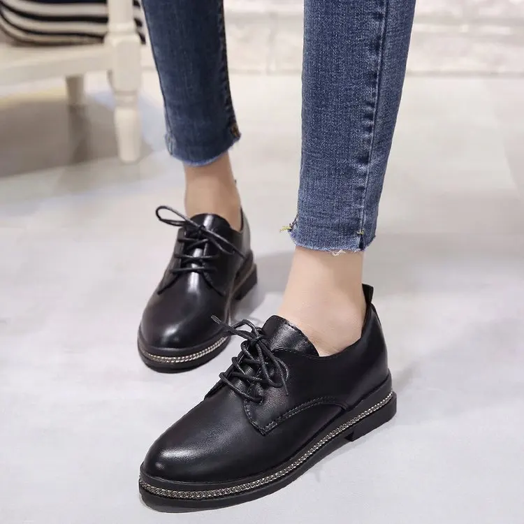 Ботинки оксфорды женские 2022. Осенние ботинки женские. Женские осенние полуботинки на низком каблуке. Ботинки женские короткие. Низкие ботинки женские.