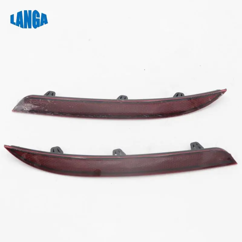 

BUMPER Cover REFLECTOR Reflex Reflector Rear Light Reflector For Volkswagen Passat CC OE:3C8945105B / 3C8945106B