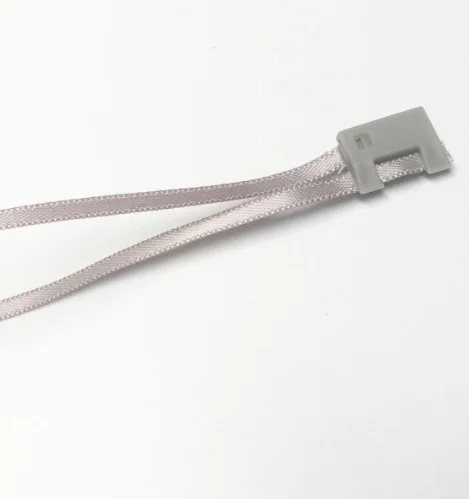 

garment accessory swing tag clothing label strings