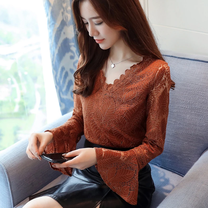 

2018 Autumn Women Tops Long Sleeve Elegant White Lace Blouse Femme Hollow Out V neck Ladies Office Shirt Cotton Blusas 562G4-