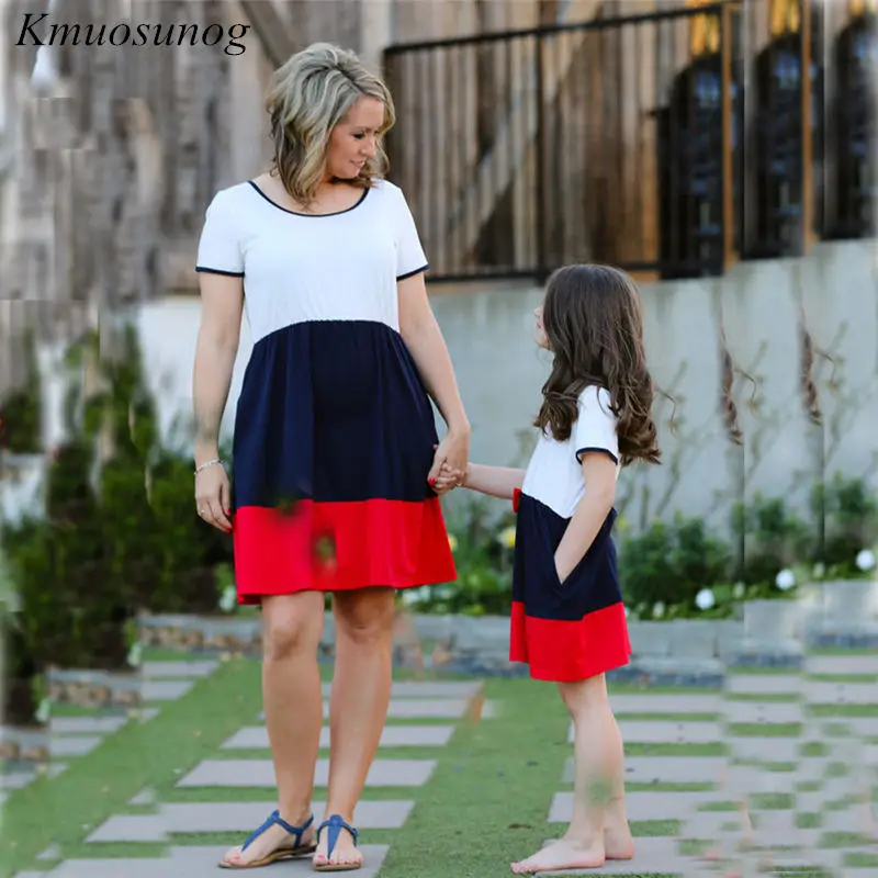 

Summer mother daughter dresses 2019 Family matching Clothes Women Girl Short Sleeve Striped Beach Dress vestidos kleding C0357