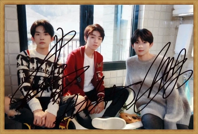 Фотография с автографом TFBOYS 6 дюймов бесплатная доставка китайский поп