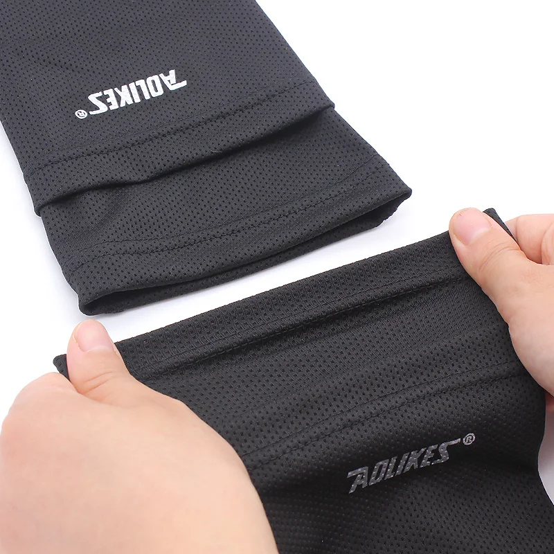 Soccer Shin Guards Sock Leg Performance Support Football Compression Calf Sleeves with Pocket Leg Sleeves Football Support Sock