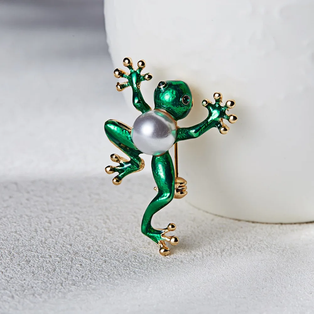 

Rinhoo Fashion Zinc Alloy Frog/Locust/Dragomfly/Swallow Painting Oil Animal Brooch For Women's Men's Gift