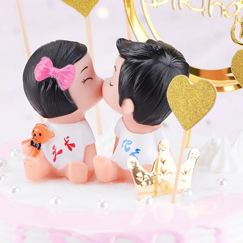 

Kiss Doll DIY Cake Decorative Statues Creative Couple Birthday Gift Decoration PVC Crafts Set Miniature Home Decor Accessories
