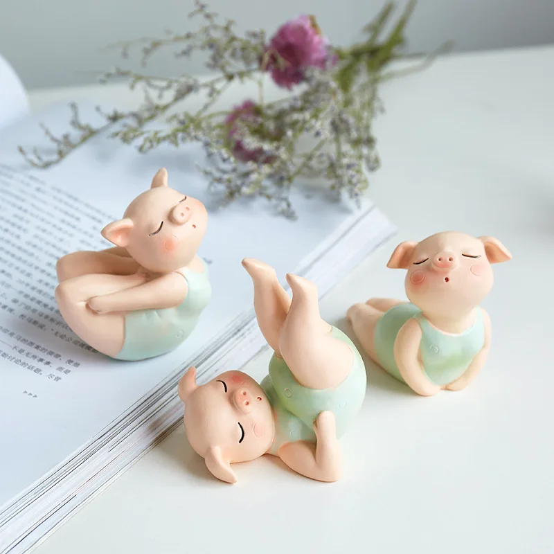 Cute Yoga Pig Statue Landscape Piggy Piglet Figurine Resin Pig Home Office Decor Garden Décor Items Yard Garden Outdoor Living Items