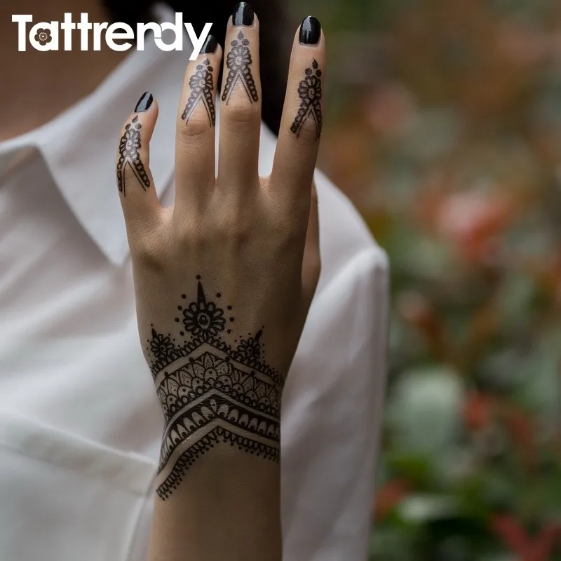 Tattrendy Горячая черно-белая хна татуировки наклейки флэш временные водонепроницаемые кружева вдохновили тело индийская рука бабочка Ловец снов