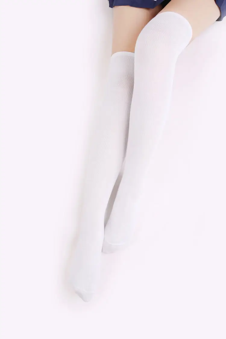 NIKOANA Мини женские модные весенне-летние непрозрачные выше колена эластичные сексуальные чулки черные/белые колготки