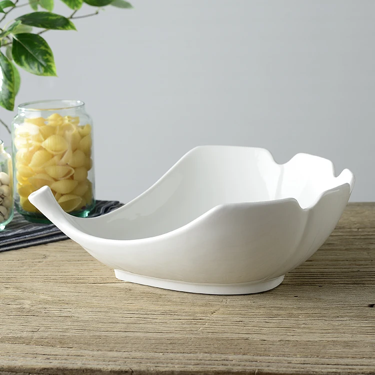 

Leaf Shape Ceramic Serving Bowl Ornamental Porcelain Vegetables and Fruits Tray Dinnerware and Houseware for Home Decor and Gift