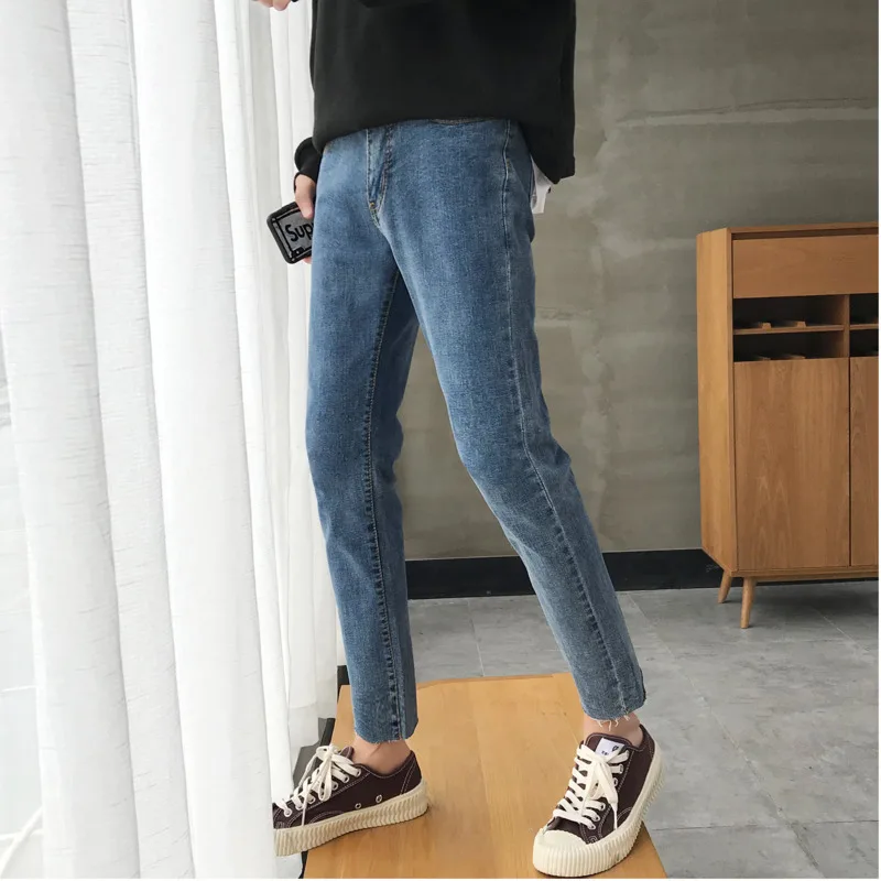 2018 Autumn New Men's Fashion Temperament Cotton Youth Personality Casual Self-cultivation Solid Color Wild Nine Points Jeans